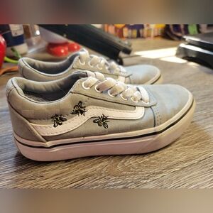 Vans‎ Toddler Gray Sneakers with Bee Embroidery Size 11